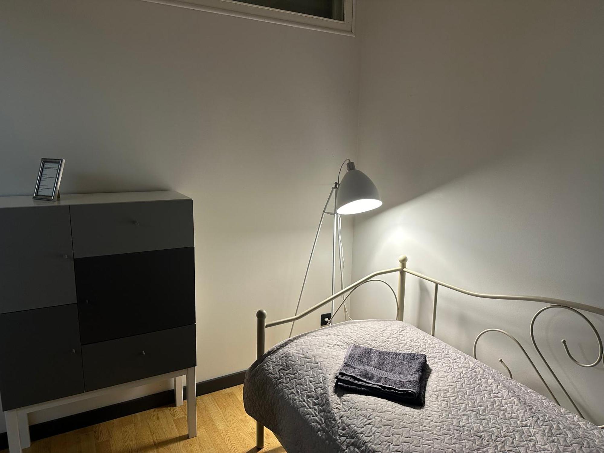 New Modern 4-Room Apartment With Big Balcony And Undeground Parking In Center Of تالين المظهر الخارجي الصورة